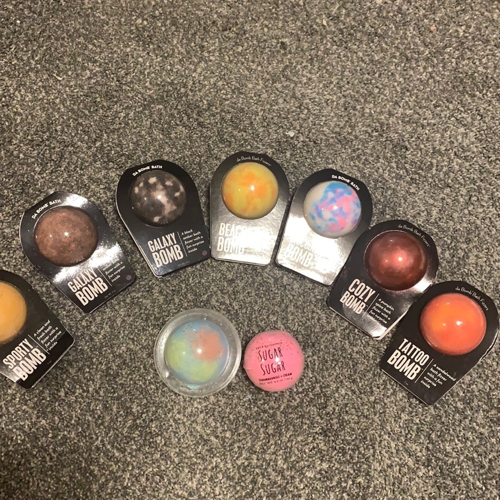 Bath bombs